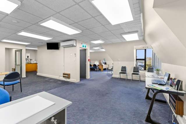 Unit 1, 123 Queen Street Palmerston North_3