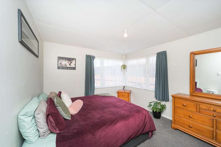 61 Lockhart Avenue Milson_9