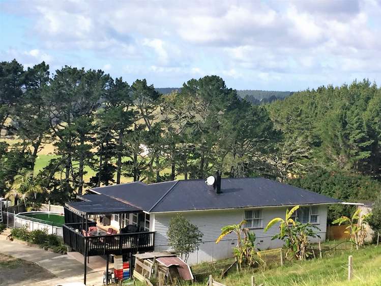 3944 Pouto Road Pouto_0