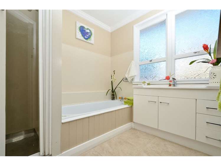 180 Henderson Valley Road Henderson_11