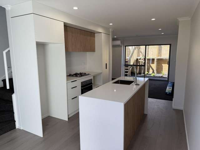 2/50 Forest Lake Road 1066_2