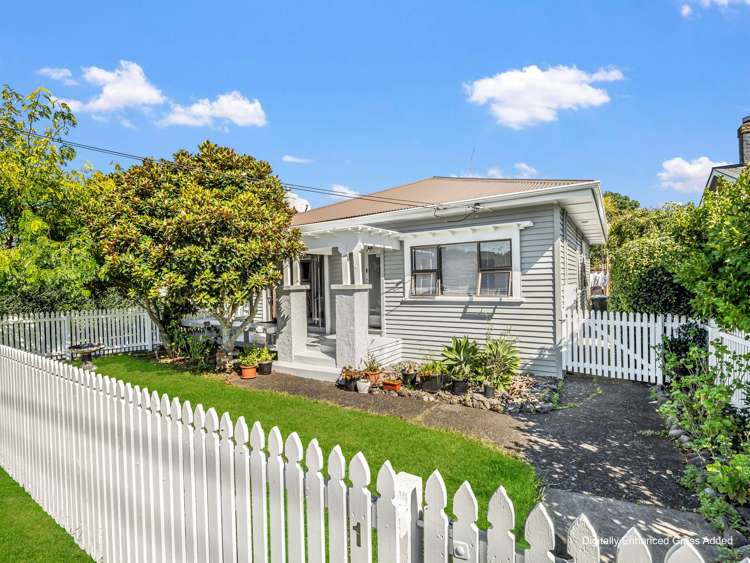 19 Ennismore Road Mount Albert_23