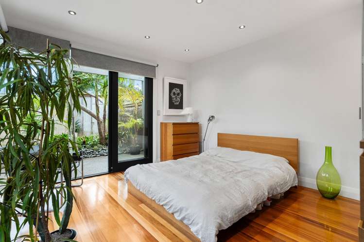 30 Buxton Street Point Chevalier_14