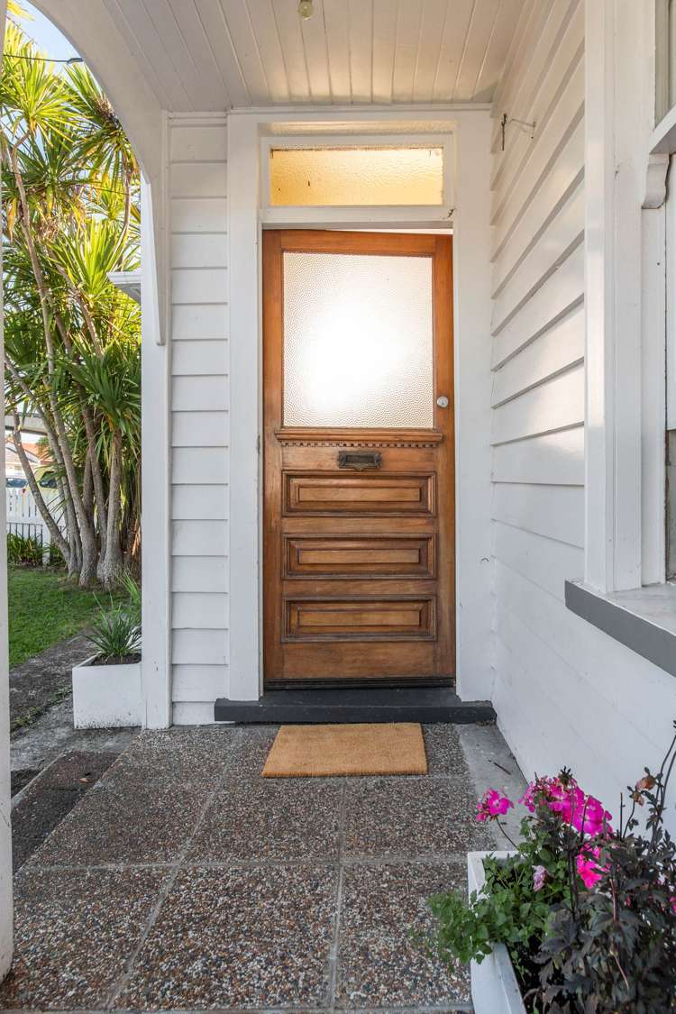 2/6 Fifth Avenue Mount Albert_7