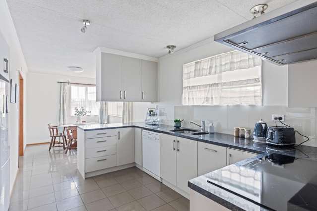 10 Leon Place Waitara_4