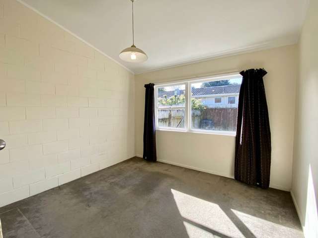 3/6 Almond Place Mt Wellington_2
