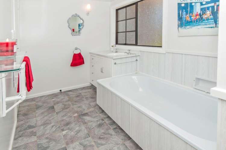 3 High Street Southbridge_13