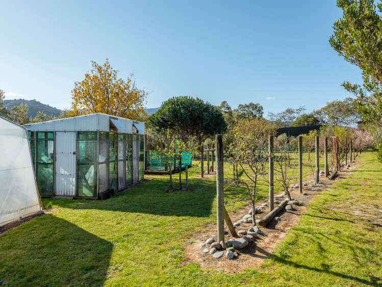 5 Shoreline Place Rarangi_33