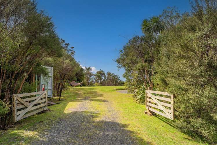 106A Horongaherehere Whangapoua_3