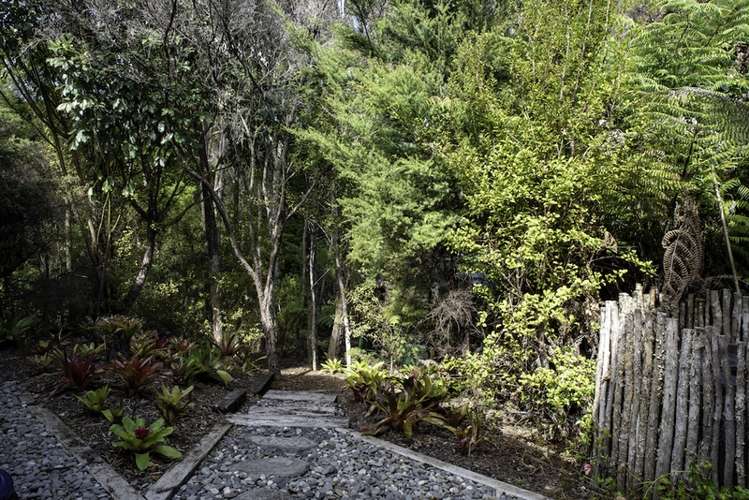 5c Deeming Road Russell Surrounds_14