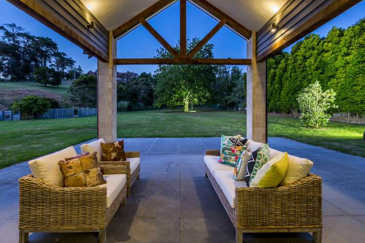 7 Whangaparaoa Road Red Beach_1