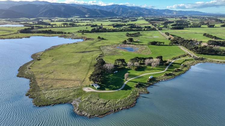 Soldiers Settlement Road South Featherston_1