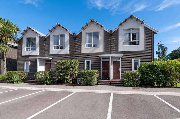 13/1420 Hamurana Road Mourea_12