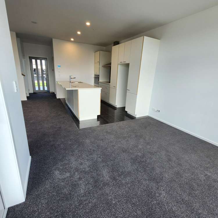 4 Reads Quay Gisborne_11