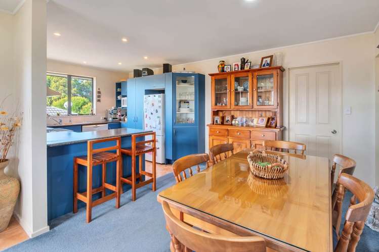 17 Amberly Rise Helensville_4