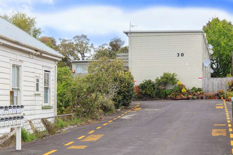 2/30 Bellevue Road Mt Eden_10