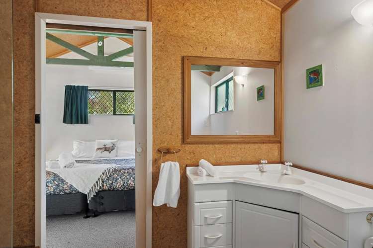 11 Te Aho Road Tongariro River_19