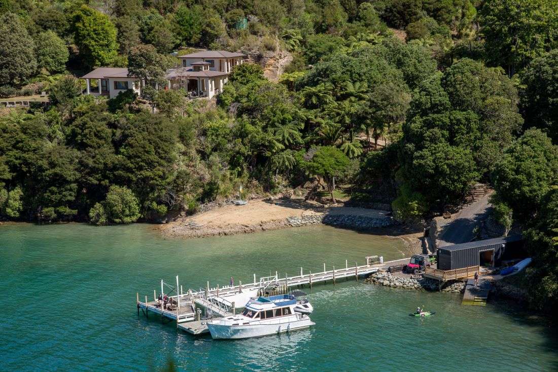 Rudkin Bay in Lochmara Bay, Marlborough Sounds