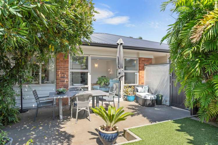 5 Taitua Drive Te Atatu South_16