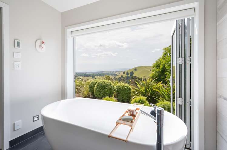 22 Fellbridge Rise Wakefield_11