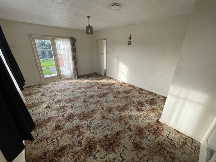 1/84 Travis Road Burwood_2