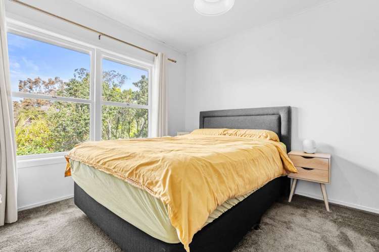 2/55 Ayton Drive Totara Vale_14