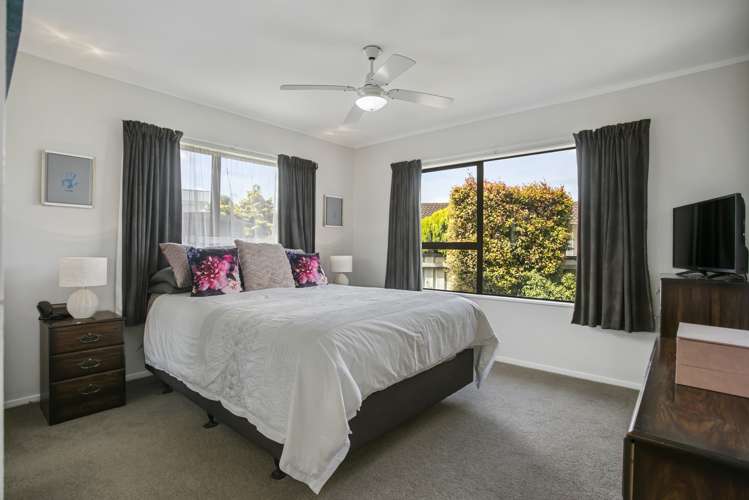 8 Crail Court Totara Heights_13