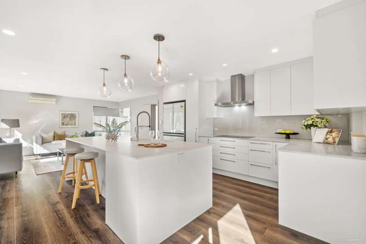 10 Carol Lee Place Albany Heights_4