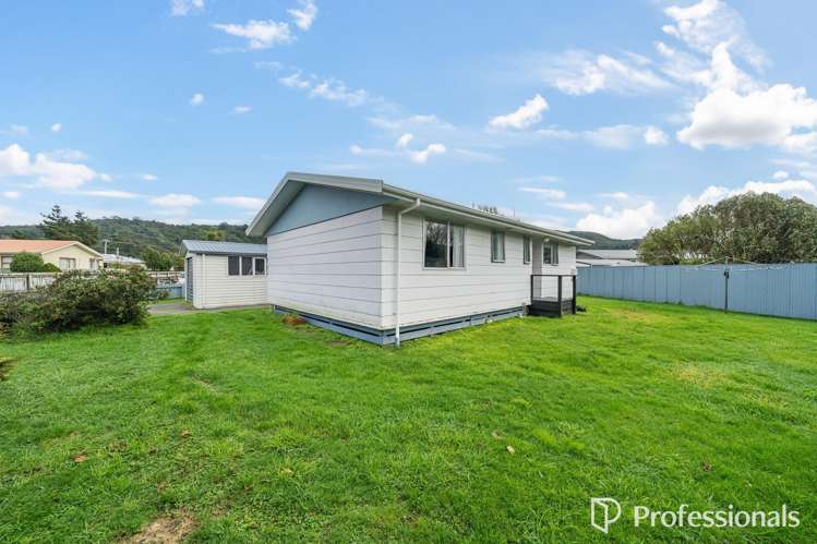 14 Honey Street Wainuiomata_19