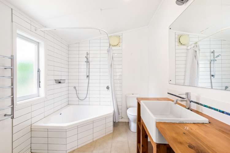 8 Volcanic Street Mount Eden_6