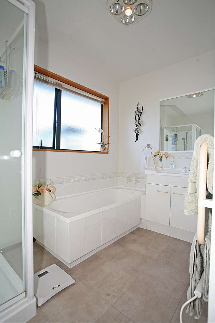 38 Bella Rosa Drive Hei Hei_12