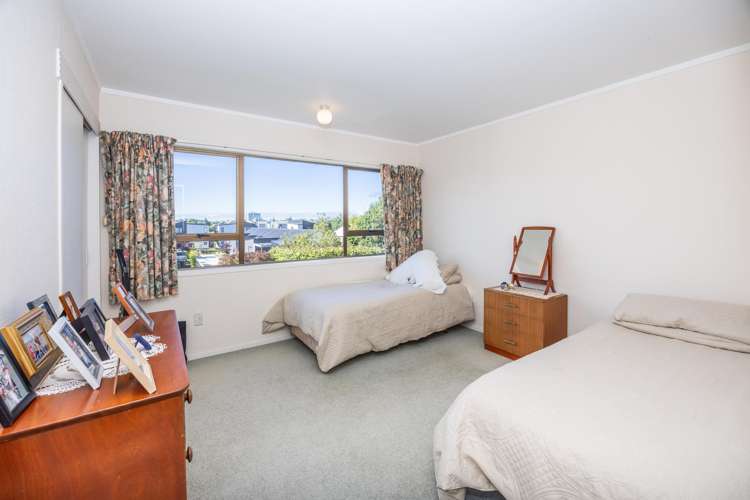 28 Gilbass Avenue Hamilton Lake_18