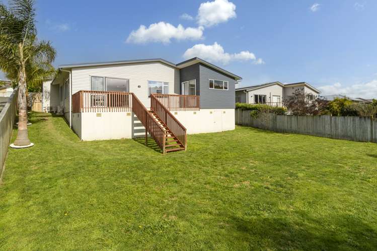 84 Waterside Drive Pyes Pa_17