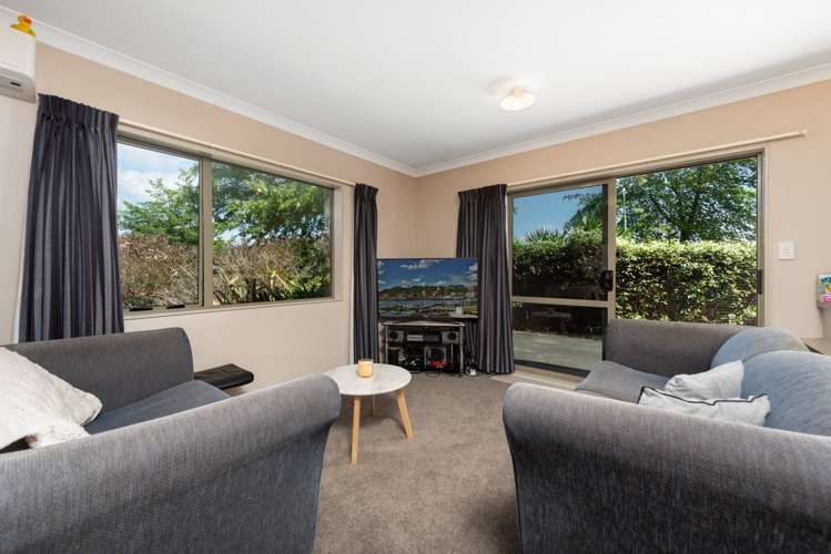 2 Lysaght Place Welcome Bay_14