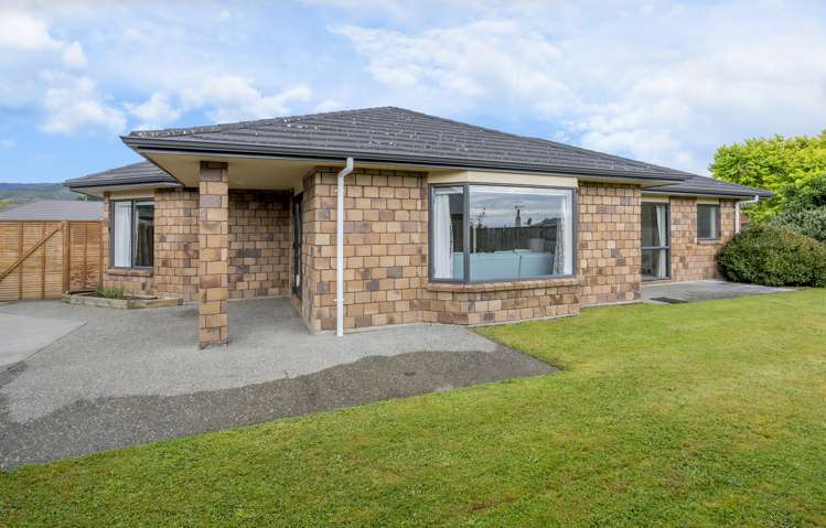 5 Ludlam Way Otaki_12