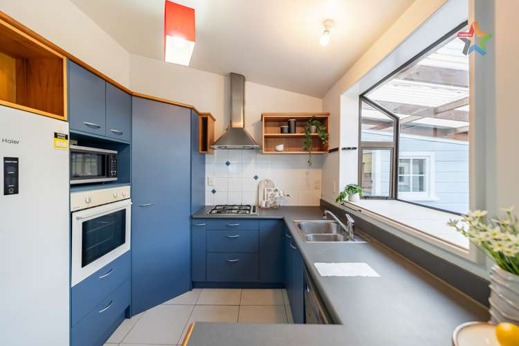 24 Tory Street Petone_6