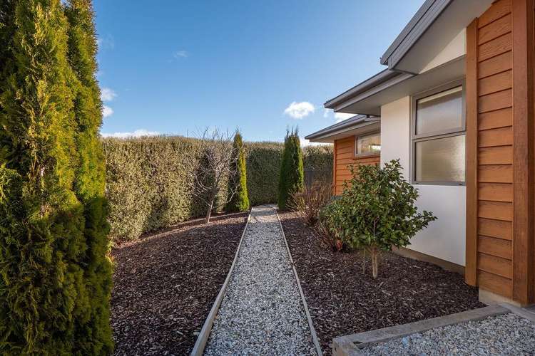 63 Risinghurst Terrace Lower Shotover_17