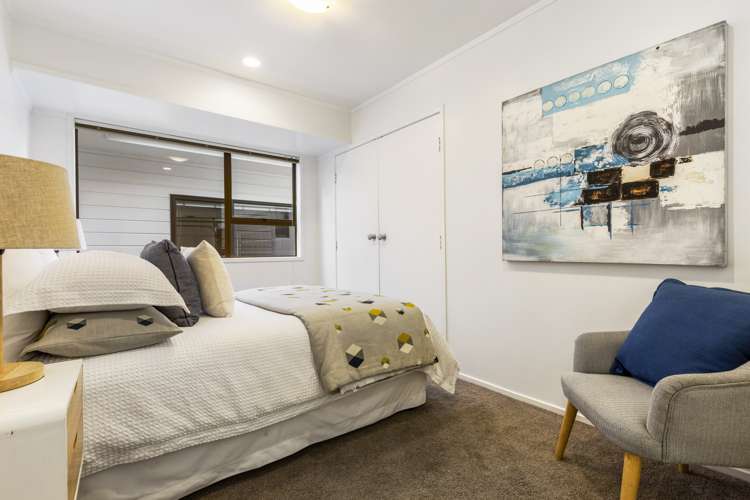 1b Burford Place Mellons Bay_13