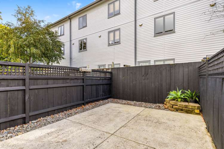 9/27 Rossmay Terrace Mt Eden_5
