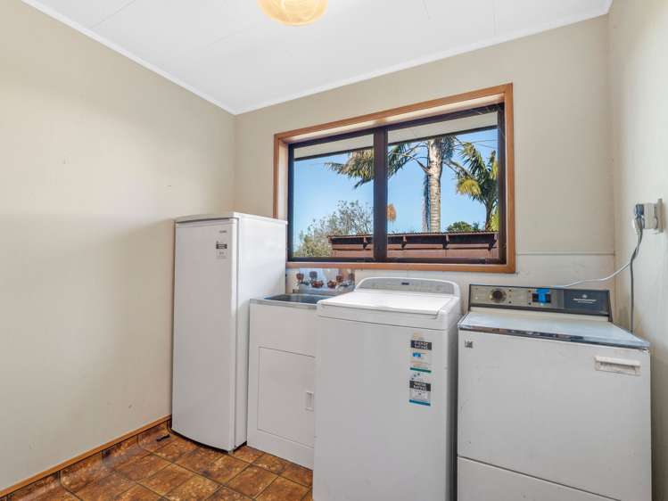 242 Baylys Coast Road Dargaville_18