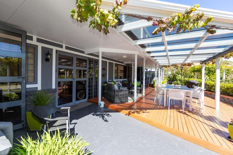 38 Kensington Drive Taradale_17