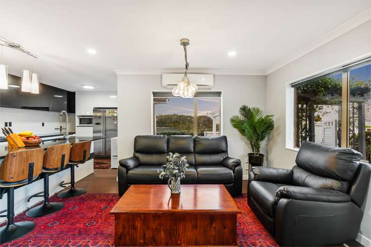 7 Exotic Place Massey_3