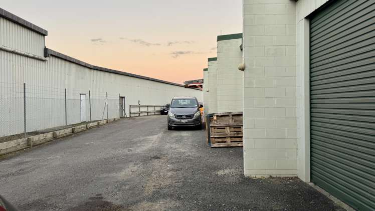 5/20 Brook Street Parkvale_3