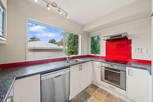 2/10 Lyell Court Clover Park_1