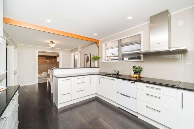 65 Wikiriwhi Crescent_4