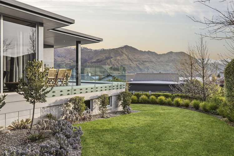 18 Urquhart Place Wanaka_32