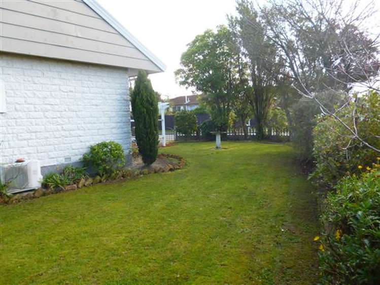 57 Kirk Road Templeton_15