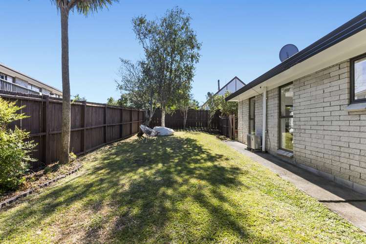 2/49 Butley Drive Farm Cove_13