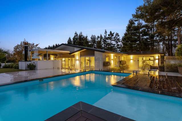 Luxury Living, Lake Access in Northbrook Waters