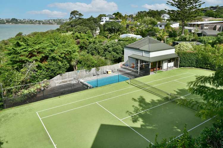2/3 Beach Road Stanmore Bay_1
